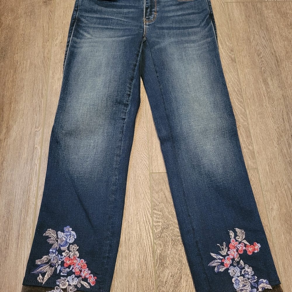 Brand new white house black market crop jeans
